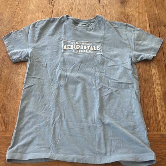 Aeropostale 3 shirt bundle all size Small - Picture 6 of 7